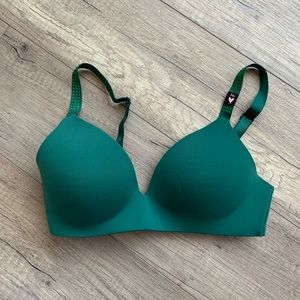 Victoria’s Secret T-shirt Bra